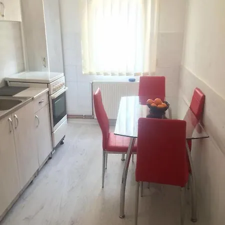Apartament Regim * Brassó